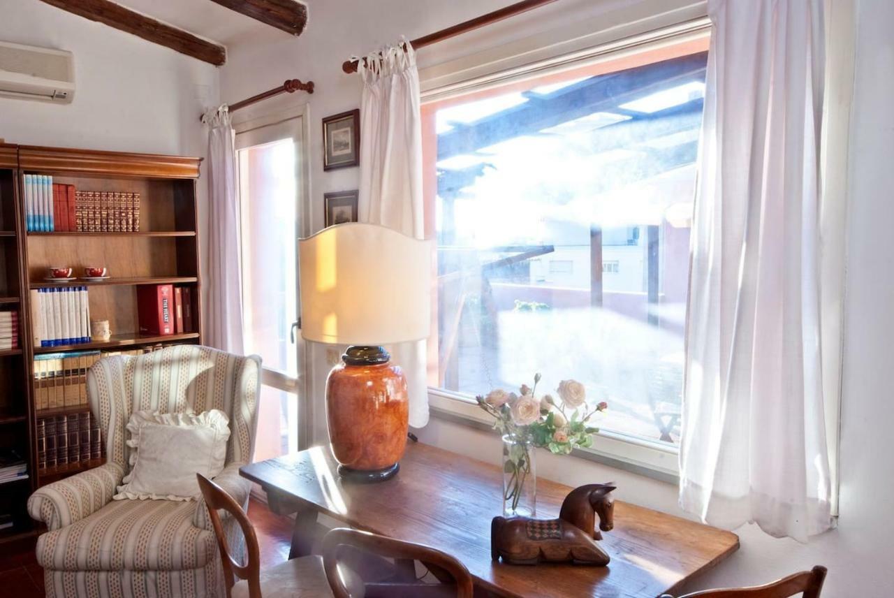 Appartamento Attico in centro con vista della torre - Cozy penthouse facing to the tower Oristano Esterno foto