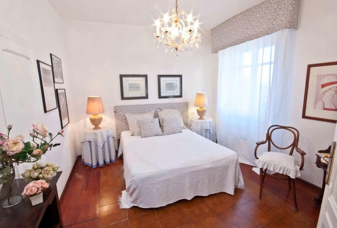 Appartamento Attico in centro con vista della torre - Cozy penthouse facing to the tower Oristano Esterno foto